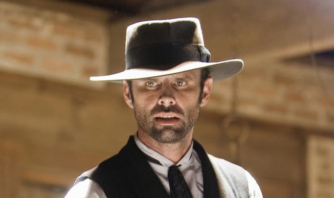 Walton Goggins